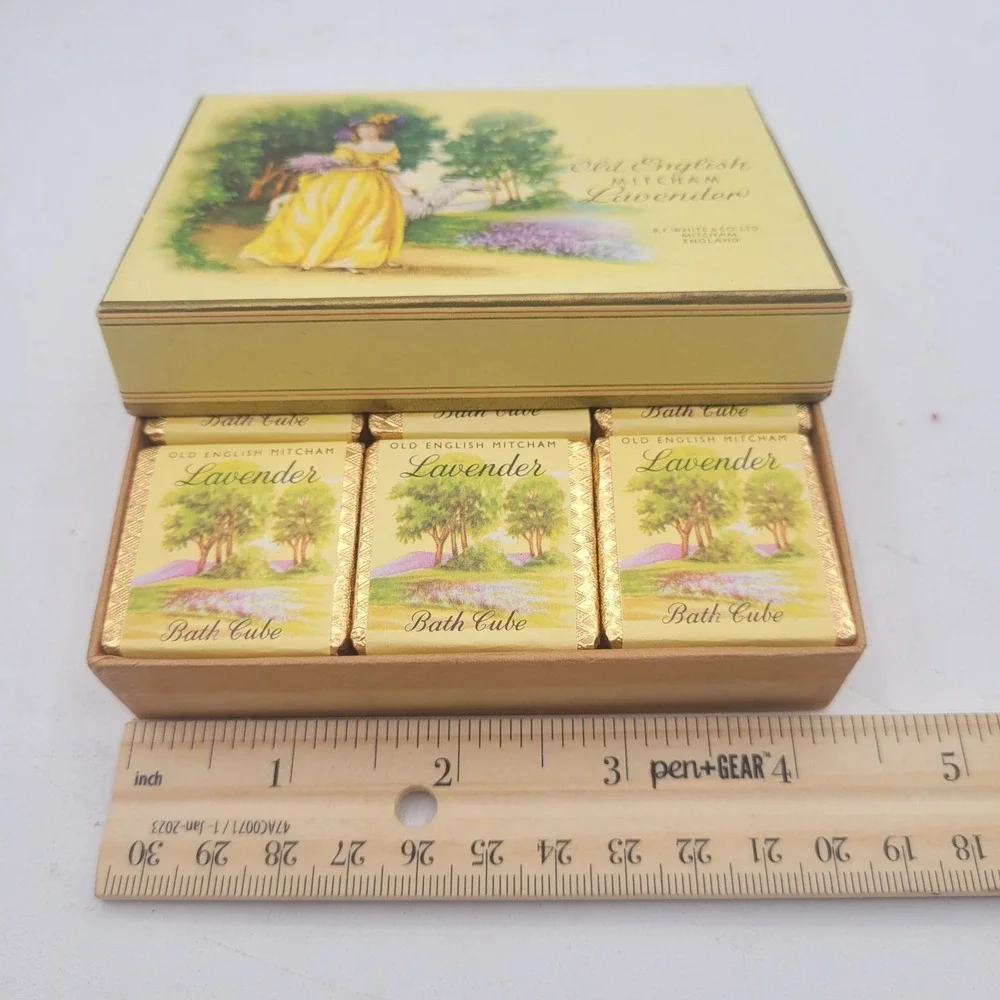 Vintage Mitcham Lavender Bath Toilet Soap and‎ Bath Cubes New In Box